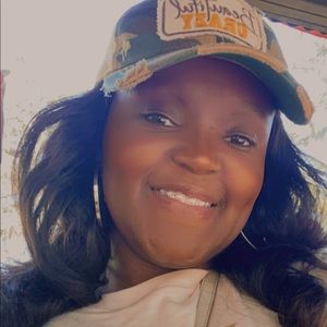 Meet your Posher, Brittiny